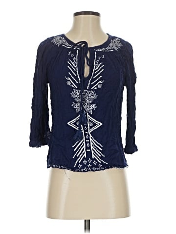 Kirra 3/4 Sleeve Blouse (view 1)