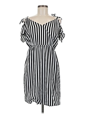 Libby Edelman Casual Dress (view 1)