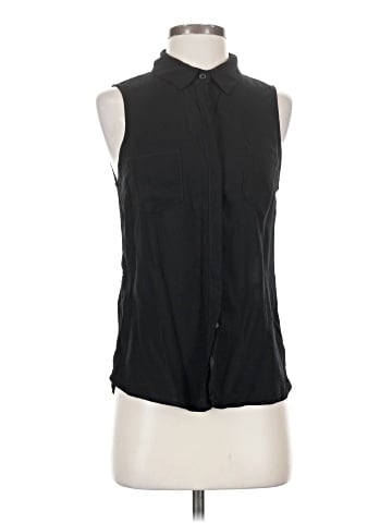 Splendid Sleeveless Button-Down Shirt (view 1)