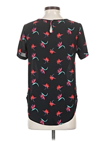 Simply Styled Short Sleeve T-Shirt (view 2)