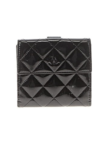 Chanel 2012 Quilted patent leather compact flap Wallet (view 1)