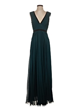 BCBGMAXAZRIA Women's Cocktail Dresses On Sale Up To 90% Off Retail | ThredUp
