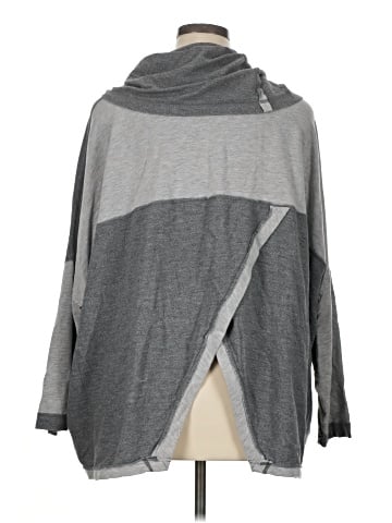 CAbi Poncho (view 2)