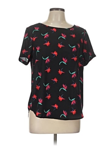 Simply Styled Short Sleeve T-Shirt (view 1)