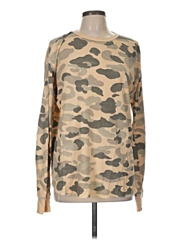 Urban Outfitters Long Sleeve T-Shirt (view 1)