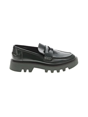 Zara Flats (view 1)