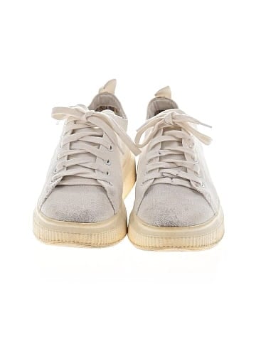 BP. Sneakers (view 2)