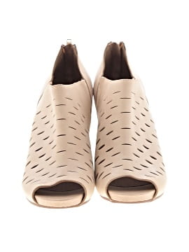 Clarks Heels (view 2)