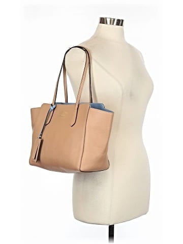 Gucci Leather Swing Tote Bag (view 2)