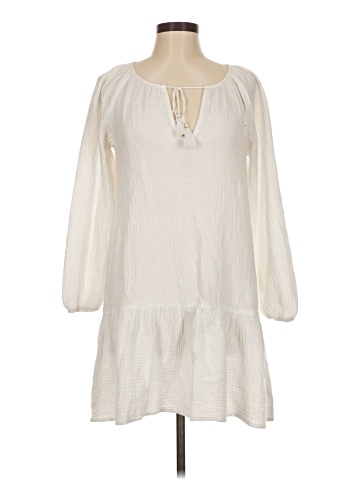 Socialite 3/4 Sleeve Top (view 1)
