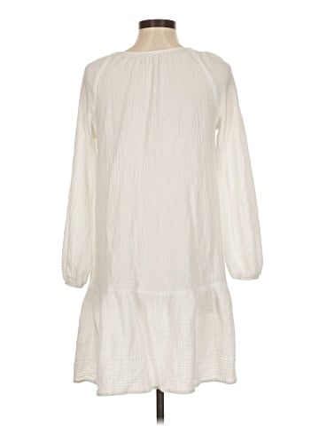 Socialite 3/4 Sleeve Top (view 2)
