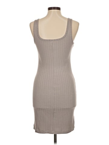 Old Navy Casual Dress (view 2)