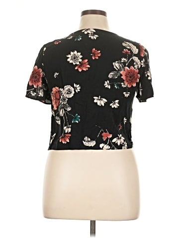 Mudd Short Sleeve Blouse (view 2)