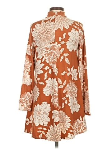 Agnes & Dora Casual Dress (view 2)