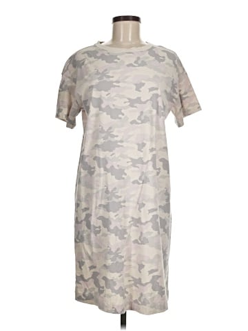 Old Navy Casual Dress (view 1)