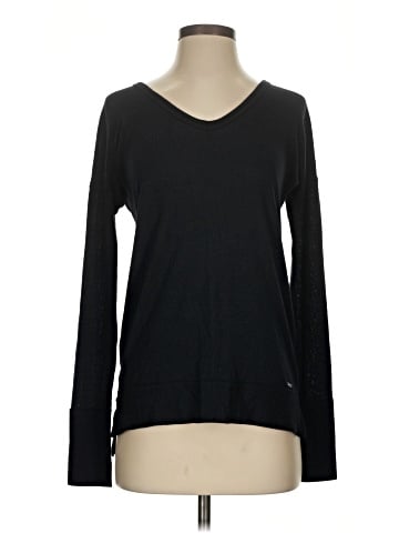 Abercrombie & Fitch Long Sleeve T-Shirt (view 1)