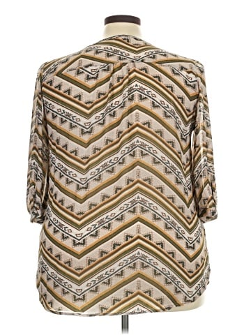 Eyeshadow 3/4 Sleeve Blouse (view 2)