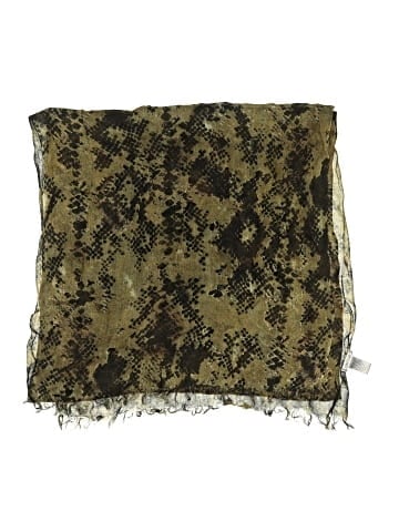 Jennifer Lopez Scarf (view 2)
