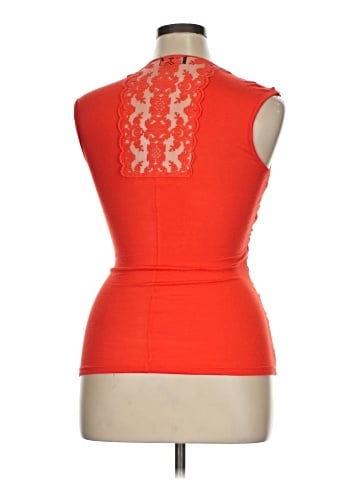 Iz Byer Sleeveless T-Shirt (view 2)