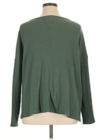 Cupio Pullover Sweater (view 2)