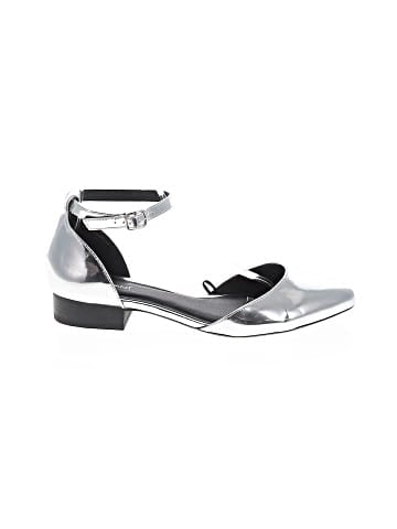 Lane Bryant Flats (view 1)