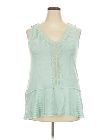 Daytrip Sleeveless Blouse (view 1)