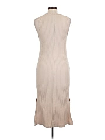 Old Navy Casual Dress (view 2)
