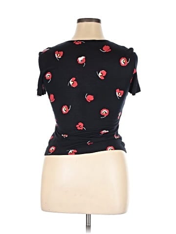 Linda Allard Ellen Tracy Short Sleeve T-Shirt (view 2)
