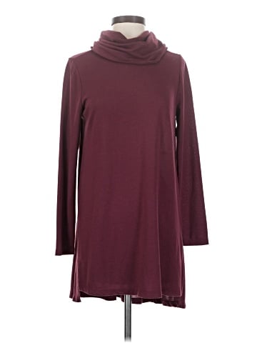 Lisa Rinna Long Sleeve Turtleneck (view 1)