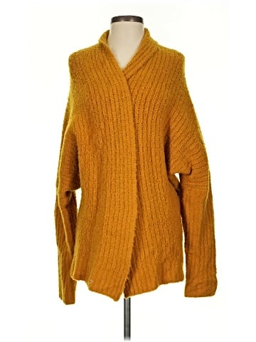 Sleeping On Snow Long Sleeve Top (view 1)