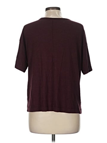 Old Navy Short Sleeve T-Shirt (view 2)