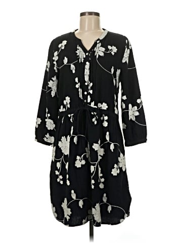 Isabella Sinclair Casual Dress (view 1)