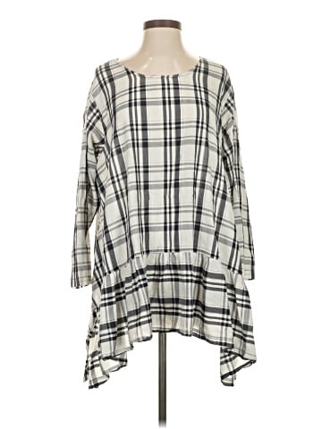 Sophia N.Y.C 3/4 Sleeve T-Shirt (view 1)
