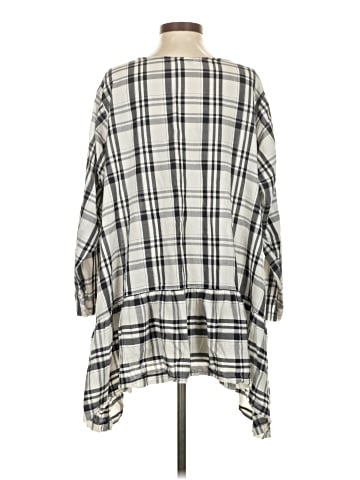 Sophia N.Y.C 3/4 Sleeve T-Shirt (view 2)