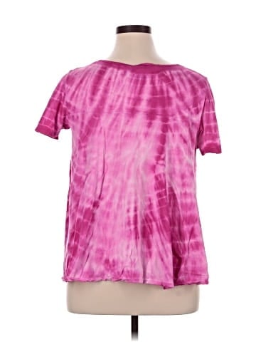 Moda International Short Sleeve T-Shirt (view 2)
