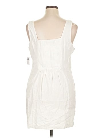 Old Navy Casual Dress (view 2)