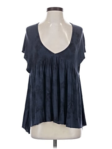 American Eagle Outfitters Short Sleeve Top (view 1)
