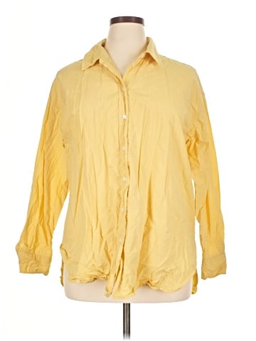 Universal Thread 3/4 Sleeve Button-Down Shirt (view 1)