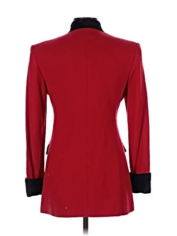 Taiga Coat (view 2)