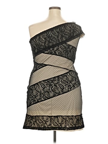 Paper Dolls Cocktail Dress (view 2)