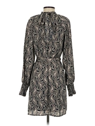 Banana Republic Factory Store Casual Dress (view 2)