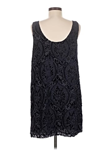 Ann Taylor LOFT Outlet Cocktail Dress (view 2)