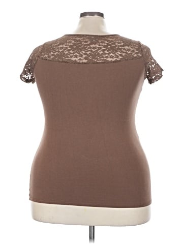 Ambiance Apparel Sleeveless T-Shirt (view 2)