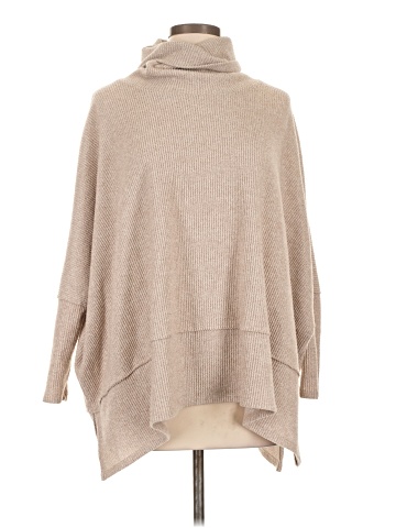 Cherish Poncho (view 1)