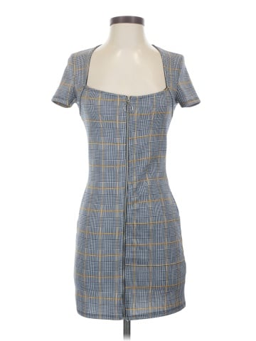 Urban Outfitters Casual Dress (view 1)