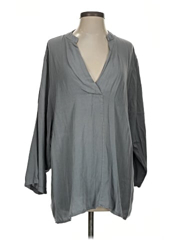 Lola 3/4 Sleeve Blouse (view 1)