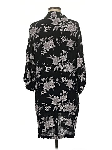 Spiritual Gangster Kimono (view 2)