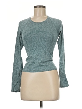 Lululemon Athletica Long Sleeve T-Shirt (view 1)