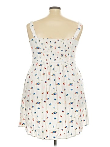 Old Navy Casual Dress (view 2)