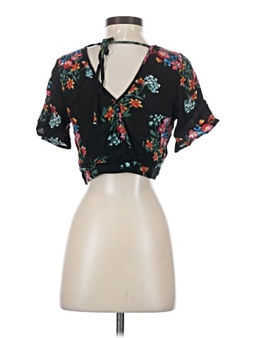 Xhilaration Short Sleeve Blouse (view 2)